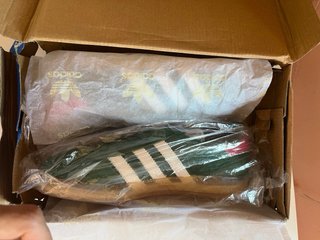 Adidas Gazelle Indoor Verde y Rosa 40 neon fluor