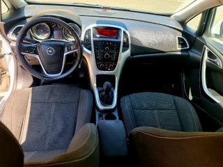 Opel Astra 2010