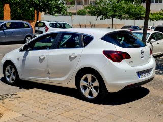 Opel Astra 2010