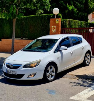 Opel Astra 2010