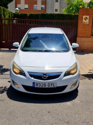 Opel Astra 2010