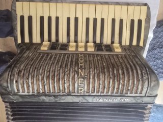 Acordeón Hohner Tango II M