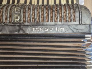 Acordeón Hohner Tango II M