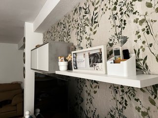 Mueble TV modular gris y blanco