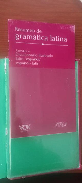 Diccionario ilustrado latín-español/ español-latín