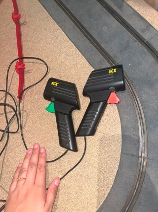 Circuito Scalextric con mandos y transformador