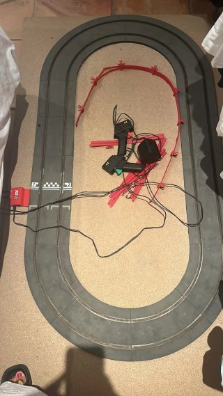 Circuito Scalextric con mandos y transformador