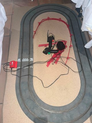 Circuito Scalextric con mandos y transformador