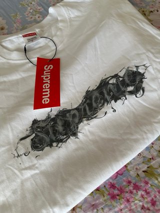 Camiseta Supreme Blanca Liquid Smoke Talla S