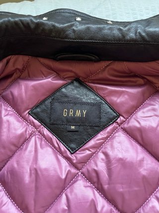 Chaqueta Grimey Negra y Rosa