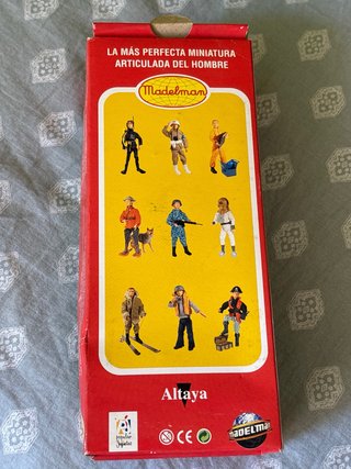 A18. Madelman Buzo con hacha