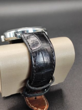 Reloj Guess Negro y Plateado