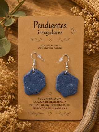 Pendientes solidarios artesanales