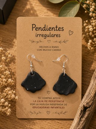 Pendientes solidarios artesanales