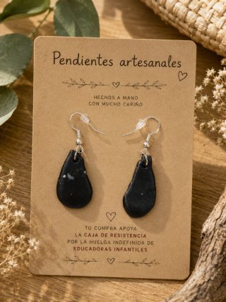 Pendientes solidarios artesanales