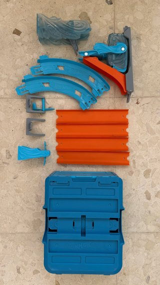 Circuito Hot Wheels con maletín