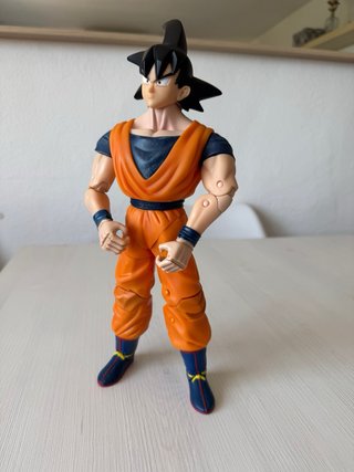 Figura Goku Dragon Ball Z articulada 30 cm Giochi