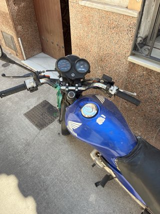 Honda CG 125cc  roto motor ,se vende entera
