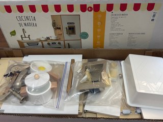 Cocina de madera para niños
