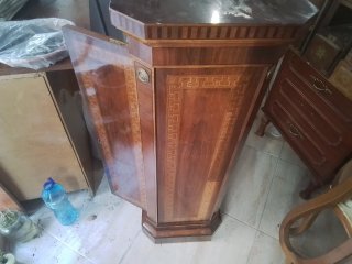 Mueble columna bolardo madera
