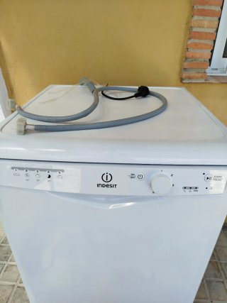 Lavavajillas Indesit