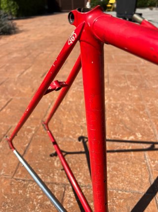 Cuadro Pinarello Rojo con Horquilla T.53
