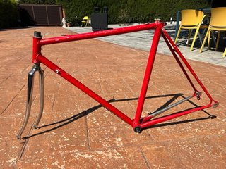 Cuadro Pinarello Rojo con Horquilla T.53