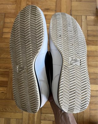 Nike Cortez 72 Blancas y Negras