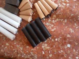 Lote Patas Muebles Madera y Plástico4 € unidad