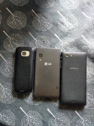 Lote 3 Móviles LG, Nokia, Sony Negros