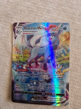 Carta Pokémon Glaceon VMAX 209/203