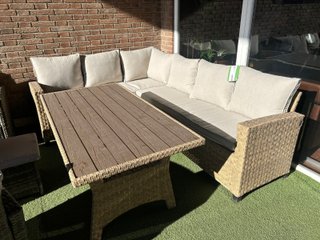 Sofá Rinconera Ratán + Mesa Marrón