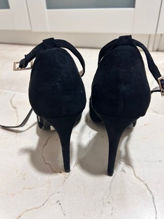 Zapatos de tacón negros