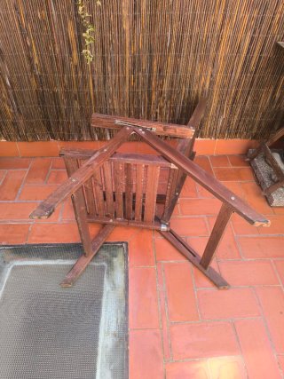 Silla tumbona de madera plegable