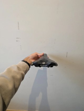 Sillín Prologo Nago Evo con railes de carbono.