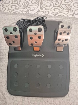 Logitech G29