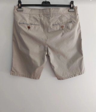 Pantaloni corti tessuto sportivo leggero delavato