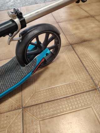 Patinete - Scooter Negro y Azul