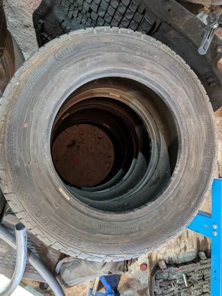 Neumáticos 215/65 R16 Carga