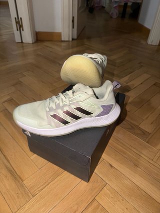 Zapatillas de Pádel Adidas Profesionales, Mujer.