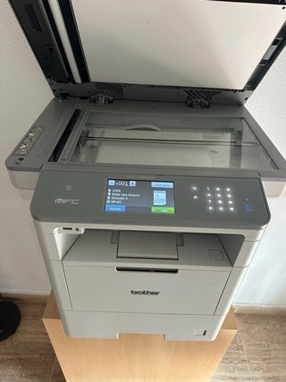 Stampante multifunzione Brother MFC-L6950DW