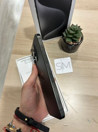 iPhone 15 Pro Max 256GB como nuevo