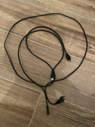 Cable HDMI y Alimentación