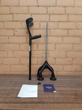 Muleta KMINA de Fibra de Carbono con Soporte