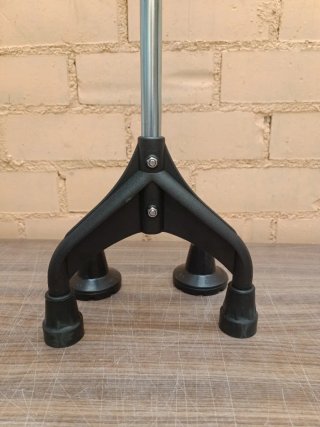 Muleta KMINA de Fibra de Carbono con Soporte