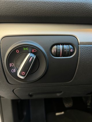 Volkswagen Golf 2011 1.6 TDI VARIANT 105CV