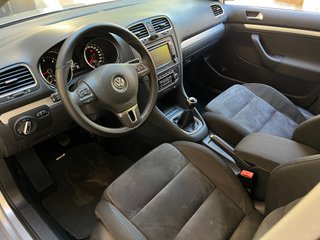 Volkswagen Golf 2011 1.6 TDI VARIANT 105CV