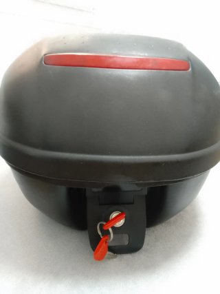 Baúl GIVI para Scooter (2 llaves)