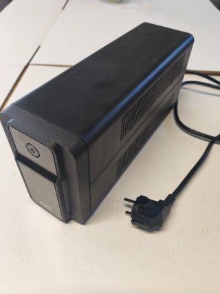 UPS APC BXV700LI-GR non funzionante