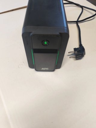 UPS APC BXV700LI-GR non funzionante